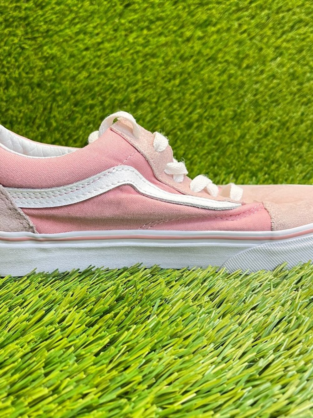 Vans Old Skool Womens Size 7.5 Pink White Athletic Skateboarding Shoes Sneakers - Picture 4 of 10